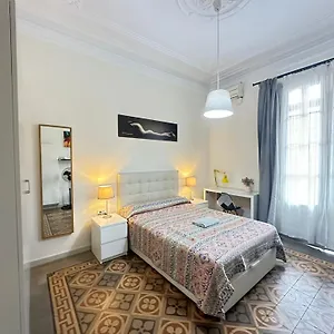 r3-centric-and-cozy-flat.catalonia-hotels.com/